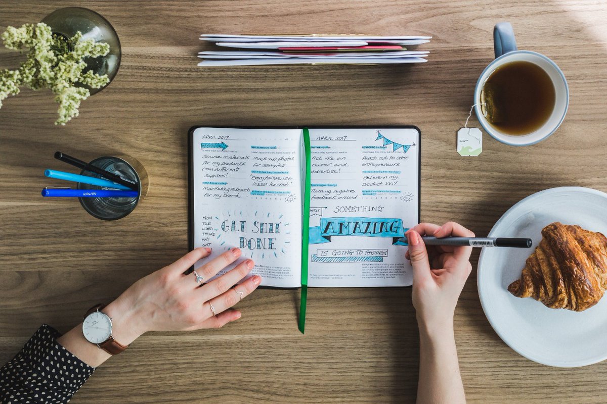 DanSpangler2's tweet photo. Are you a goal-oriented business owner?  

James Clear, New York Times bestselling author of "Atomic Habits" suggests we need to focus more on the game than the scoreboard. What do you think? 
https://t.co/TSKXIVHtQU
#goals #businessowners #entrepreneurs #mindset #growth https://t.co/7AVIQdB9JC