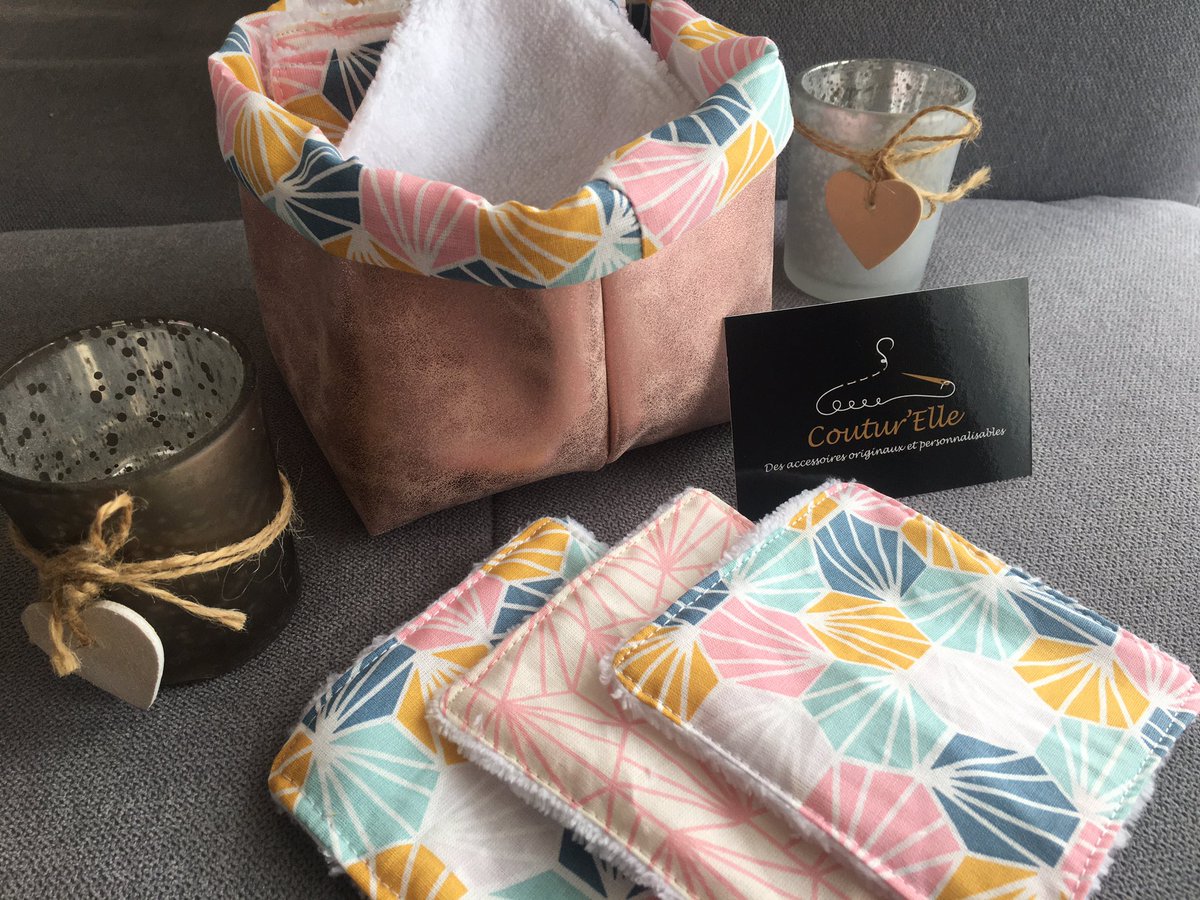 ElleCoutur's tweet photo. Voici une nouvelle #paniere à #lingetteslavables et ses 7 #lingettes aux motifs géométriques
C’est bon pour la #peau et pour la #planete 🌎
#fabricationfrancaise #fabricationfrancaise🇫🇷 #zerodechet #cotonslavables #handmade #madeinfrance #faitmain #ecologie https://t.co/0mgUVjHyvC
