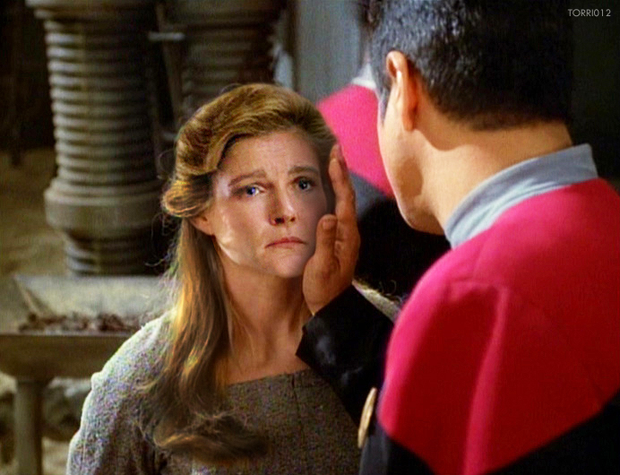 torri012_'s tweet photo. Time for another episode-fix! 😎 Jenny from NZ suggested "Unity" for a little #janewaychakotay make-over...and she was right. Once you remove the woman who makes #chakotay part of a Borg collective this ep. looks much better 😂 @StarTrek #StarTrek #startrekvoyager #startrekfanart https://t.co/lQmVsXpWof