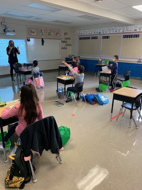 It's a great day!  Welcoming our Grade 1/2 class today.  Everyone was so excited to be here. 😊
<a href="/VillofArrowwood/">Village of Arrowwood</a> @PalliserSchools #bettertogether