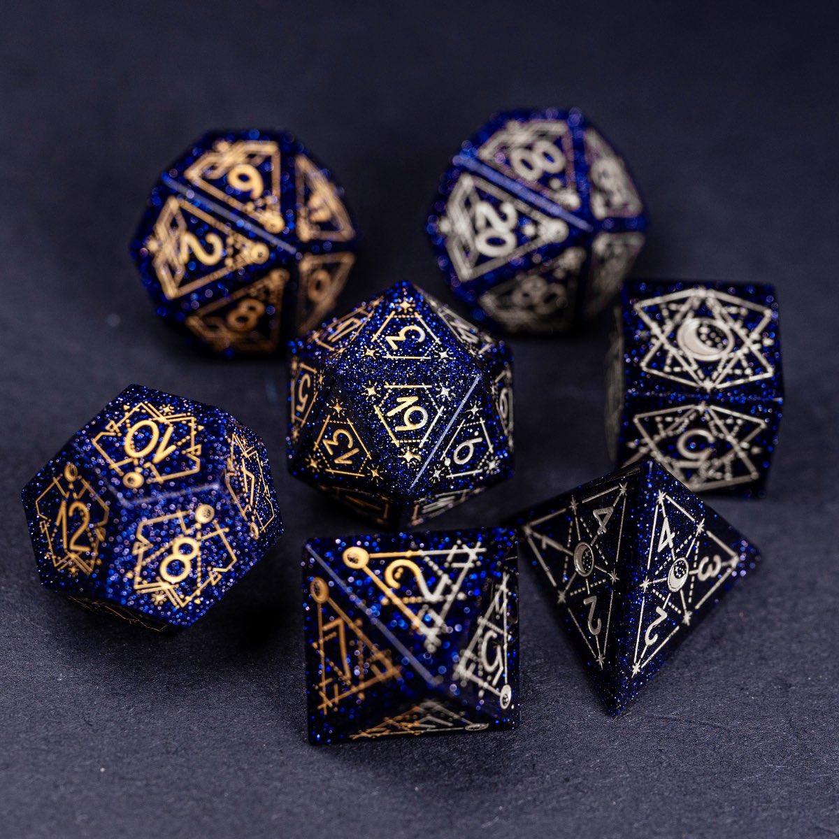 urwizards's tweet image. More details of the astrology set. Gold inked &amp;amp; silver inked. ✨🌌

#dnd #dice #ttrpg #dungeonsanddragons