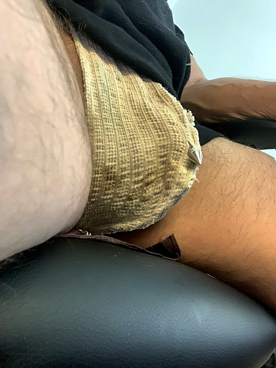 MitchDavisXXX's tweet photo. #AlphaDaddy in a #zoom meeting today. #ripejockstrap from my #workout this morning. If they only knew. #gaydaddy #daddyandson #boywhisperer #bodypositive #tuesdaymood #TuesdayMorning #daddybear #ThisIsMe #realmenstink #popperpits #BeOurself #gayfetish https://t.co/PumsprNbF3