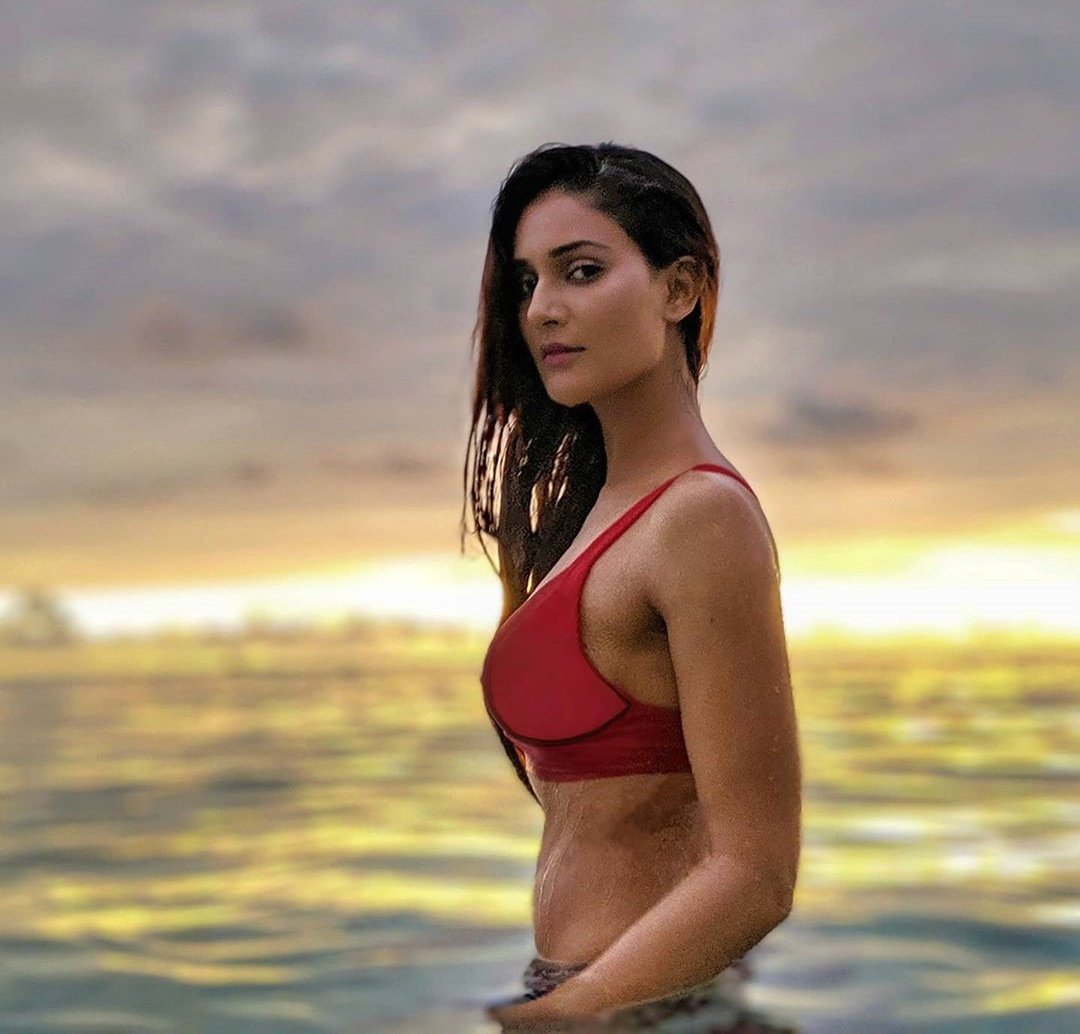 EhZ84eaVoAAMVdj?format=jpg&name=medium