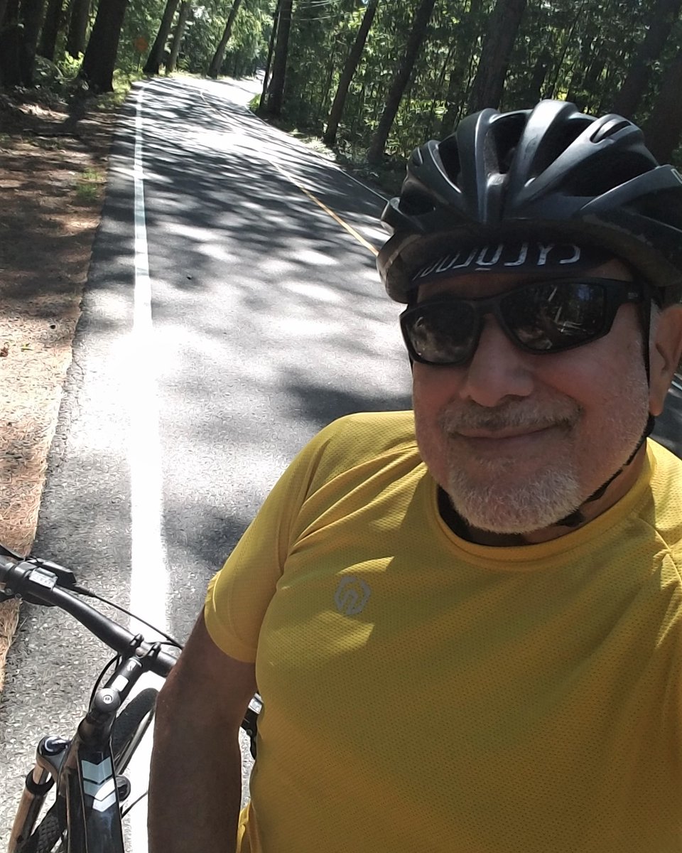 OpenTableMA's tweet photo. One of our Ride For Food teammates Tom Marshall was out on his bike enjoying local backroads this holiday weekend. He has clocked in 523 miles so far! Support Tom at https://t.co/z4DBmon9u4
#rideforfood #offthebeatenpath #morelovelesshunger https://t.co/lnUWZhKhE3
