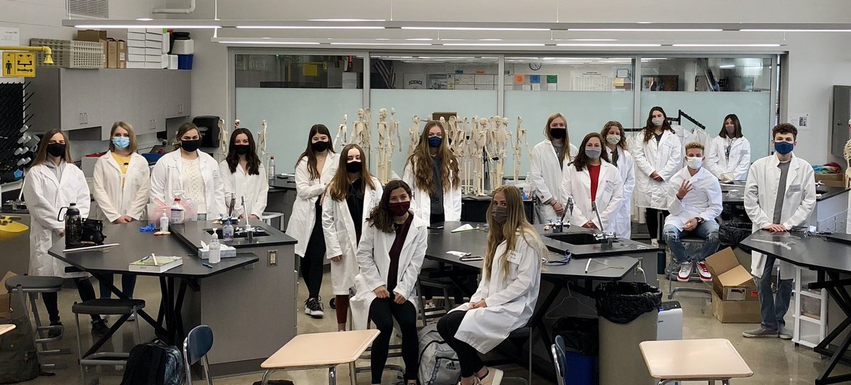 fgrant86's tweet photo. Good to be back at @GraftonHISchool Welcoming a brand new PLTW Medical Interventions class! https://t.co/ZsHW4CDqpV