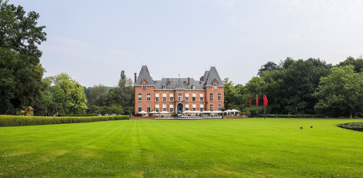 Ring_TV's tweet photo. Kasteel Gravenhof staat te koop https://t.co/d1BVjCJ0Ck #gravenhof #dworp #ringtvnieuws https://t.co/t1Z99dc7Mq