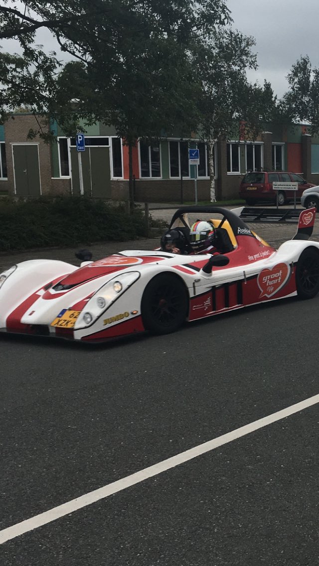 Glunderende gezichten in #Zwolle dankzij <a href="/groot_hart/">Groot Hart</a>