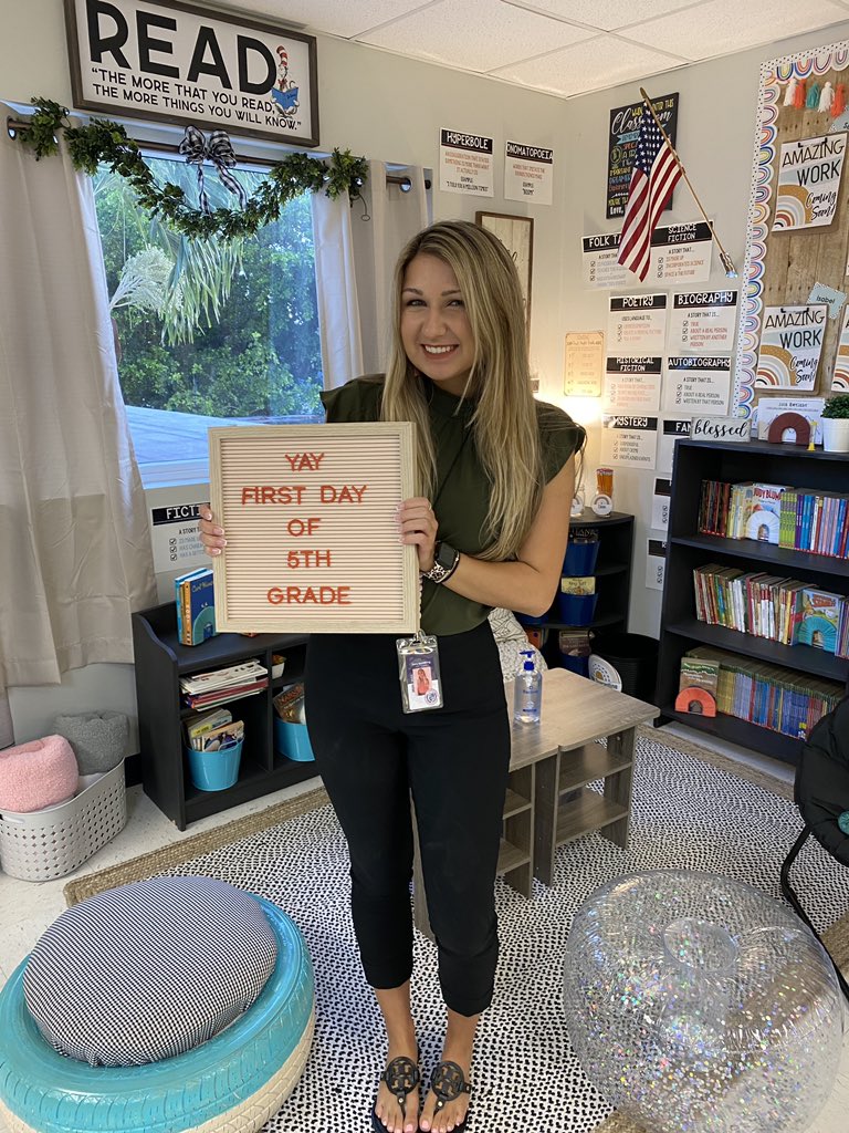 Wishing my beautiful niece an awesome first day as a first year teacher ! Go make it special for your students and everlasting memories for you as I still remember my first day! Enjoy the moment 💕 <a href="/SaraRothberg/">Sara Rothberg</a>