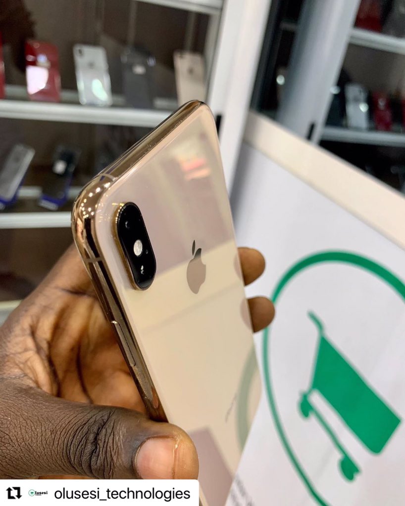 mrbendeals's tweet image. Premium Used iPhone XS Max 64GB - 💰N265,000 NGN

#FreeCharger 
#Asiri😉 #AppleiPhoneXsMax #iPhoneXsMax #Tech #Technology #MrBenDeals #2020 #MyYearOfMaxPro