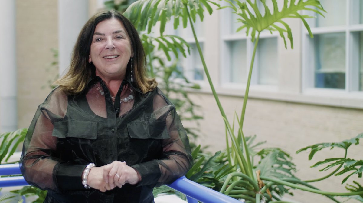 Hello and welcome to new and returning students, from President @vianne_timmons!👋 It's the start of a new school year and Dr. Timmons wants you to know that, even if it's different, it doesn't mean it won't be a good one. #FallWelcome🍂 #InThisTogether🧡 ow.ly/YXAk50Bi2Rg
