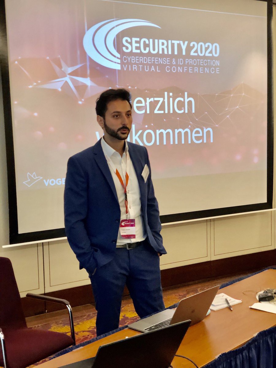 vogelitakademie's tweet photo. Last man standing: Tayfun Görgülü von @knowbe4germany weiß, wie man seine Mitarbeiter zur letzten Verteidigungslinie in der eigenen Security-Aufstellung macht. Bei der #sectechcon nimmt er den Faktor Mensch in den Fokus. https://t.co/b86myes7BA