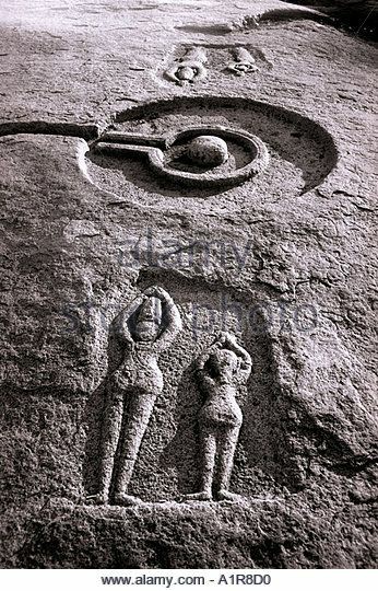 ●अर्चन- स्वयं को प्रभु किंकर जानकर सदैव ही पूजन अर्चना के साथ प्रभु भक्ति मे लीन रहना ।●वन्दन- मन मे प्रभु को बसाकर मंत्रो के उच्चारण कर इष्टदेव को अष्टांग प्रणाम करना।