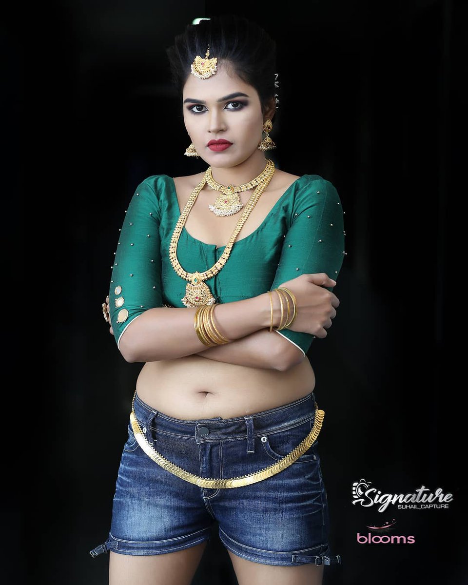 CleverFashionM's tweet photo. Be a Model and Create your modelling profile on Clever Fashion Media link in bio
#modeling #fashionmagazine #fashionshoot #CleverFashionMedia #fashionblogger #TwitterTrends #Archana #freelancemodels #Bodyart #nudemodels 
Download full magazine
➡️ https://t.co/9EB7cmYLVm https://t.co/zbxctbrOYt