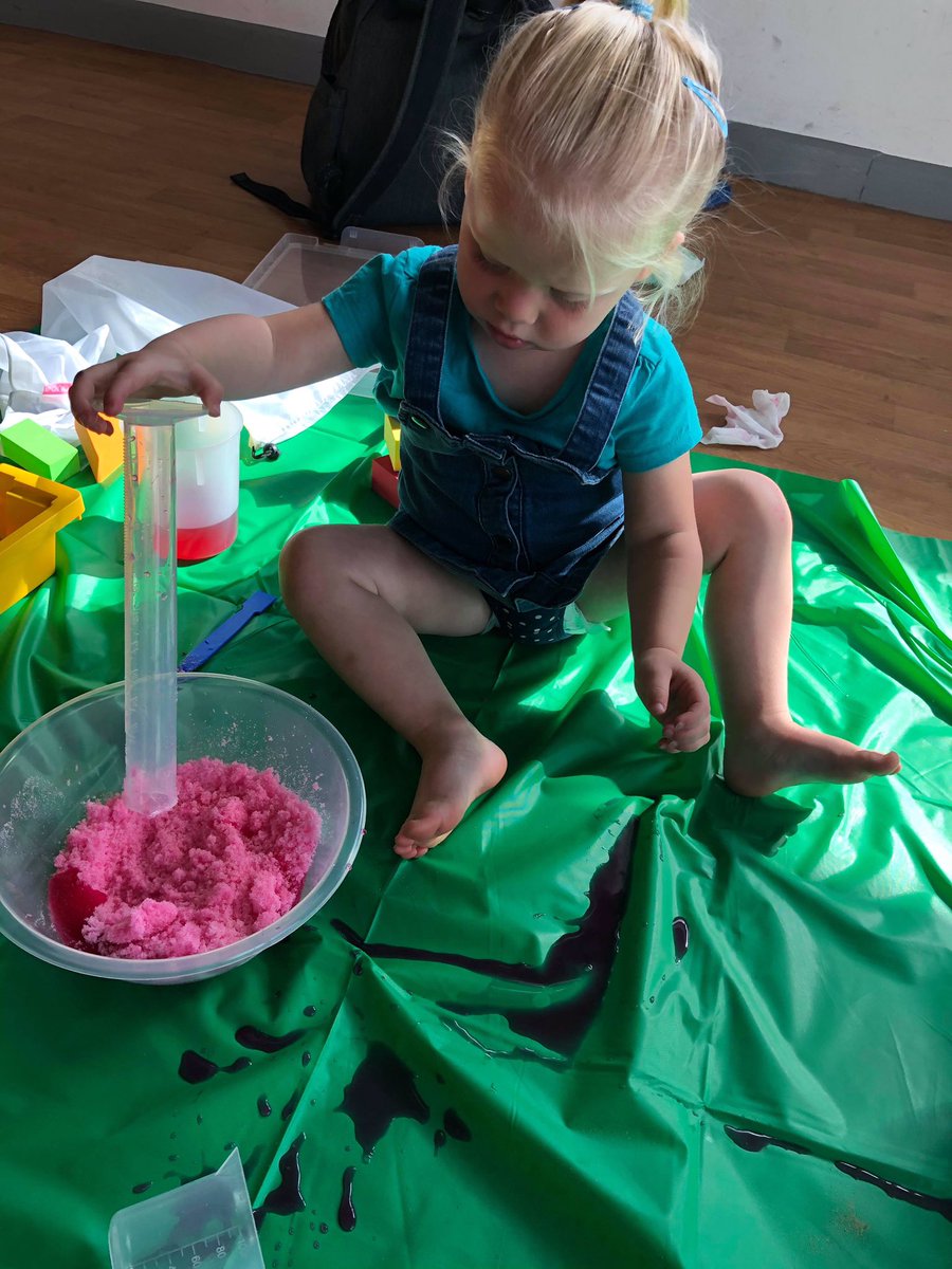 BigScienceUk's tweet photo. Look at this amazing little scientist at our very first Mini Science Club this morning and a big thank you to her Mammy for sharing these fab pics with us. Thank you to everyone who attended this morning, we really do appreciate your support. #eyfs  #playexplorelearn https://t.co/QTEED5CTWV