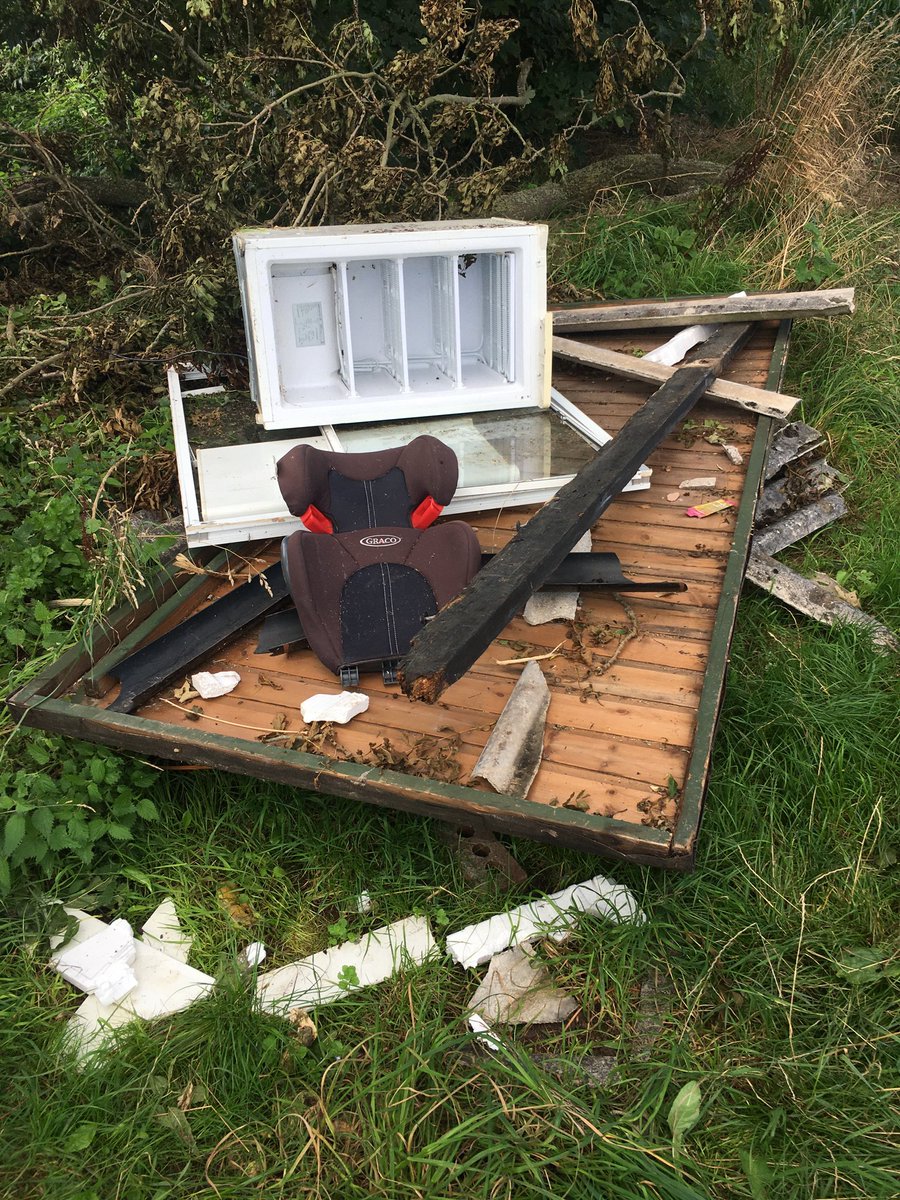 Just been fly tipped 😡😡😡
Asbestos sheets, child seat, beer fridge and half a garden shed.
...hoping to find an address amongst the rubbish!