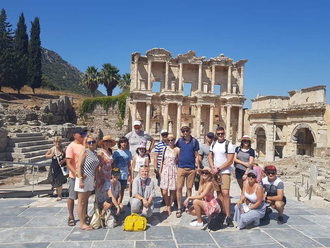 traveyotravel's tweet photo. Ephesus daily tour from Kuşadası with Traveyo . #tour #Ephesus #travel #explore #vacation #Turcje #Turkey #travelagent https://t.co/GtlChlpSuw
