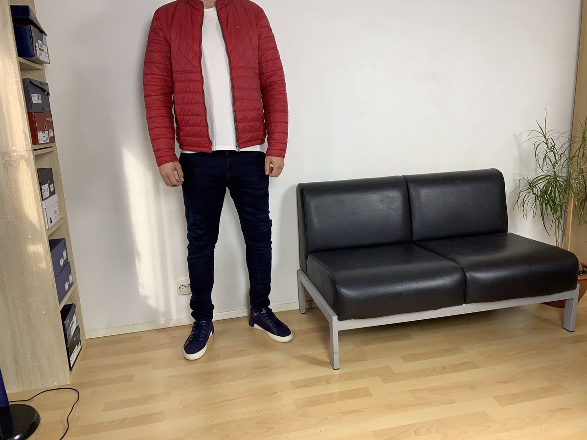 _Goodlookstore_'s tweet photo. Отличная куртка от “Guess”. 

Это та самая, качественная одежда от данного бренда, а не тот ширпотреб, что продают в дисконтах с красными ярлычками.

Оригинал, высшего качества. 

https://t.co/Rd7IMuQgkS https://t.co/CpcJycvtCt