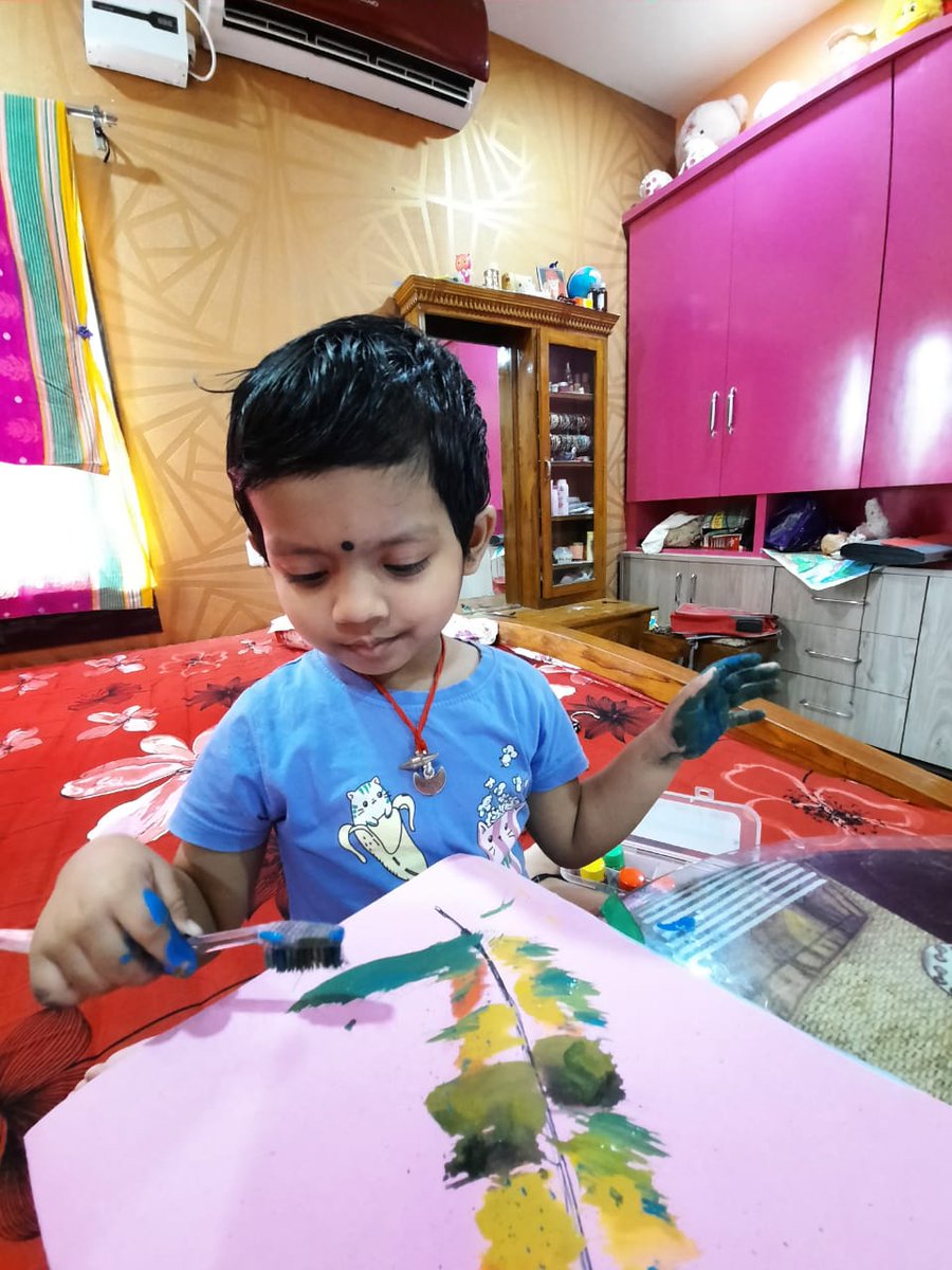 SAI_Edu_In's tweet image. The little ones jumped with joy and in no time each of them created a beautiful quill. The #fun-filled activity helped in enhancing their #visual and #fine_motor_skill.