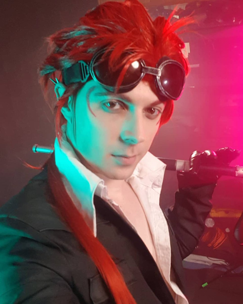So I admit I wear post Reno makeup around as long as I can after cosplaying ^~^ #reno #ff7 #ff7remake #cyber #cyberpunk #altboy #redhair #pinkhair #boyswithlonghair #fringe #edgelord #renocosplay #finalfantasycosplay #fringeofdestiny