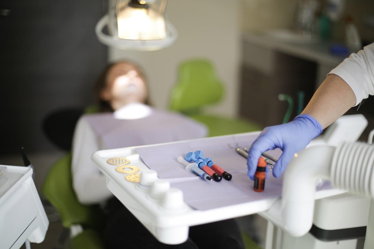 alergolodzy's tweet photo. Bezpieczna wizyta u #dentysta ?W @alergolodzy zbadamy alergię  na metale i środki znieczulające  używane przez stomatologów!!!
Do 30.09 pakiet „Bezpieczna wizyta u dentysty” w promocyjnej cenie 200 zł
Umów się już dziś!
📱+48 721 150 888
☎️+48 22 6102893
https://t.co/YMy63kGFnb https://t.co/S48KZv7WLs