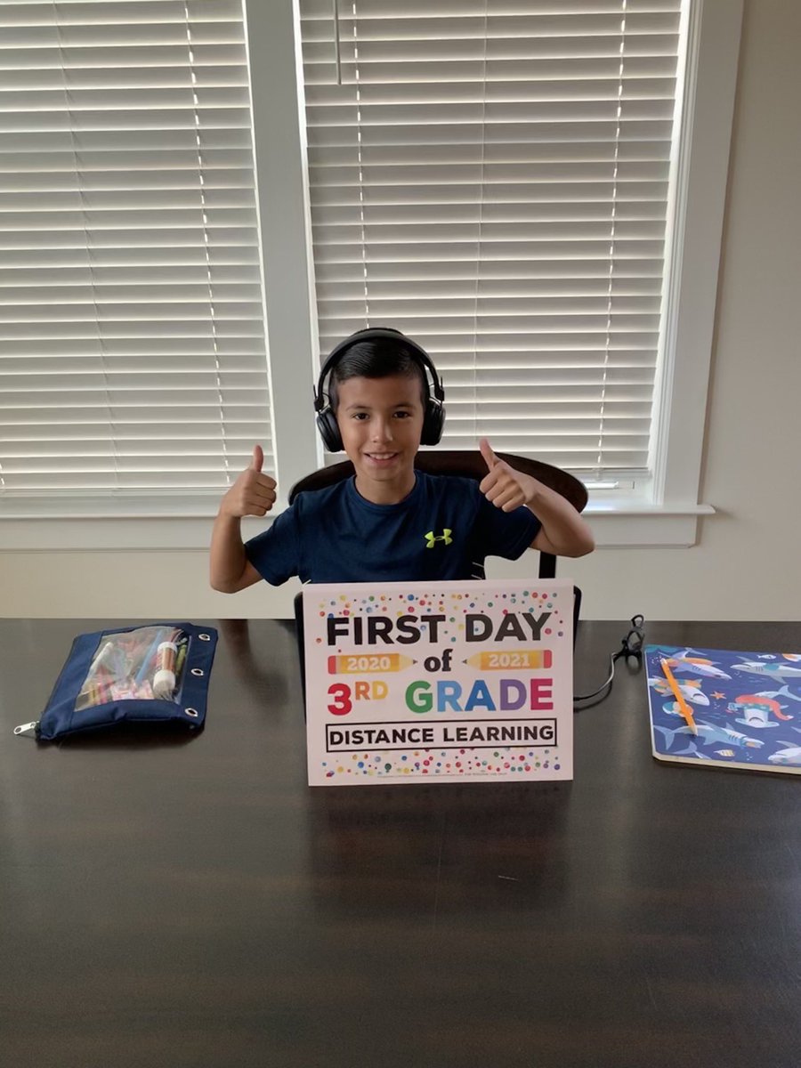 BibiVasconez's tweet photo. #AACPSBack2Awesome https://t.co/aZzT1jhri6
