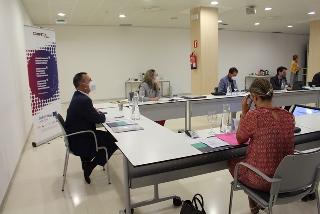 #Competplus ya ha seleccionado los cuatro proyectos transfronterizos que va a desarrollar: #hibridación de #energías, #electro-#movilidad tanto en eléctrico como #hidrógeno, #alimentación #saludable e ICC: línea de colaboración #animación #virtual para aplicaciones industriales