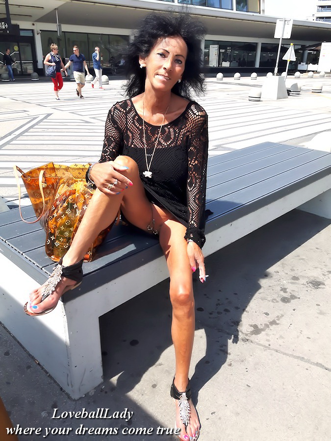LoveballLady's tweet photo. the real LoveballLady, comfortable to fly
more on https://t.co/9O1HwVfzoA 
#piercing #loveball #slipless #upskirt #exhibitionsm #voyeurist #erotic #flashing #nopanties #sex
@flashingretweet https://t.co/acuLGraXo0