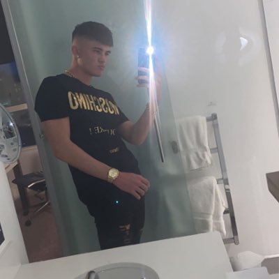 LewisPercival8's tweet photo. #NewProfilePic https://t.co/Nl3QUH2MU2