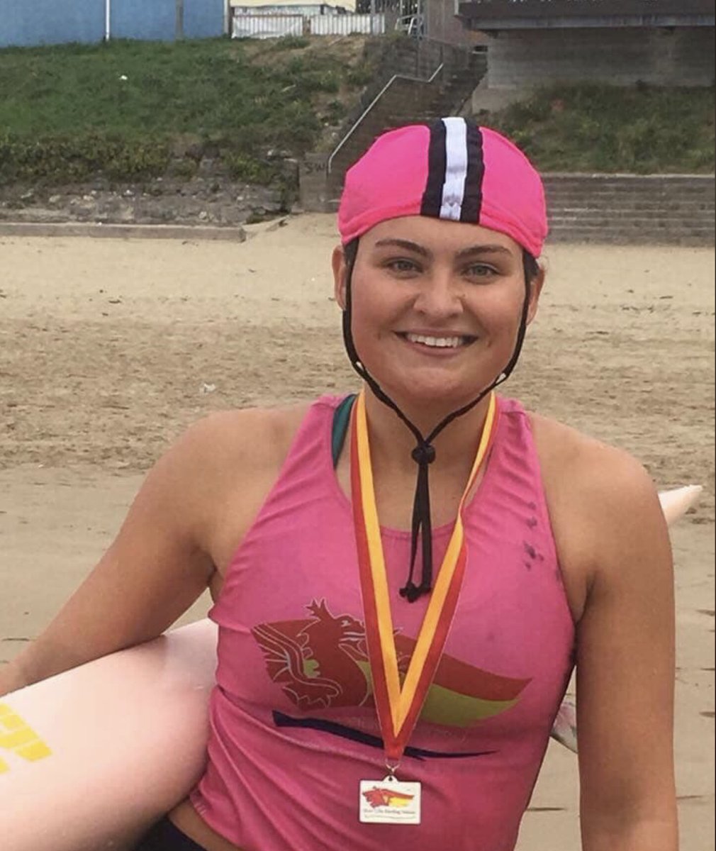 ValeSLSC's tweet photo. 🌟🌟🌟Congratulations to junior coordinator Kelsea Peterson on becoming our new Club Captain🌟🌟🌟
Kelsea is a fantastic role model and has shown great leadership and commitment over the last few years 💗🖤 #Proud #ClubCaptain #SurfLifeSaving #FutureIsPink #GirlPower https://t.co/cLSYR7Pkyt