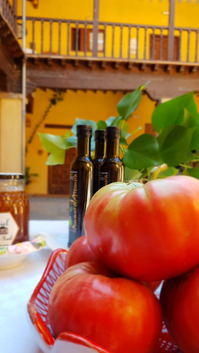 TomateCALterras's tweet photo. Lo bueno de los #tomatescalterras es que son #tomatesconsabor y puedes disfrutarlos en cualquier momento del día!! https://t.co/MDNTwcpNHY