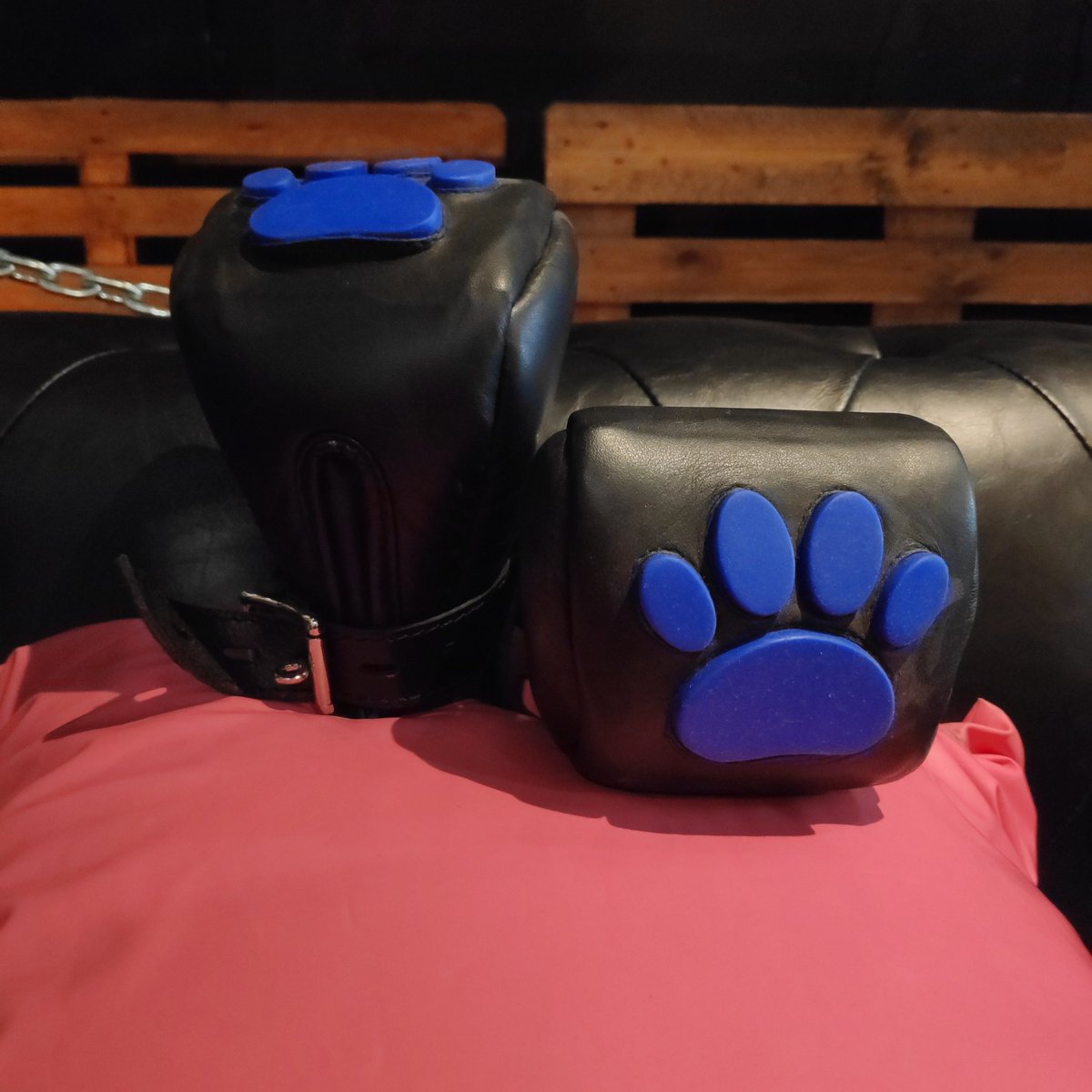 MFetiche_'s tweet photo. PUPPY! 
.
MFETICHE BDSM and Fetish Shop
.
C/Isabel la Católica, 5 (Madrid) 
. 
https://t.co/qGZTIlwvSZ
. 
#MFetiche #BDSM #Fetish #RopaFetish #Kinky #SexShop #BDSMShop #FetishShop #KinkyShop #SpainFetish #SpainKinky #SpainBDSM https://t.co/uYJLnifWfu