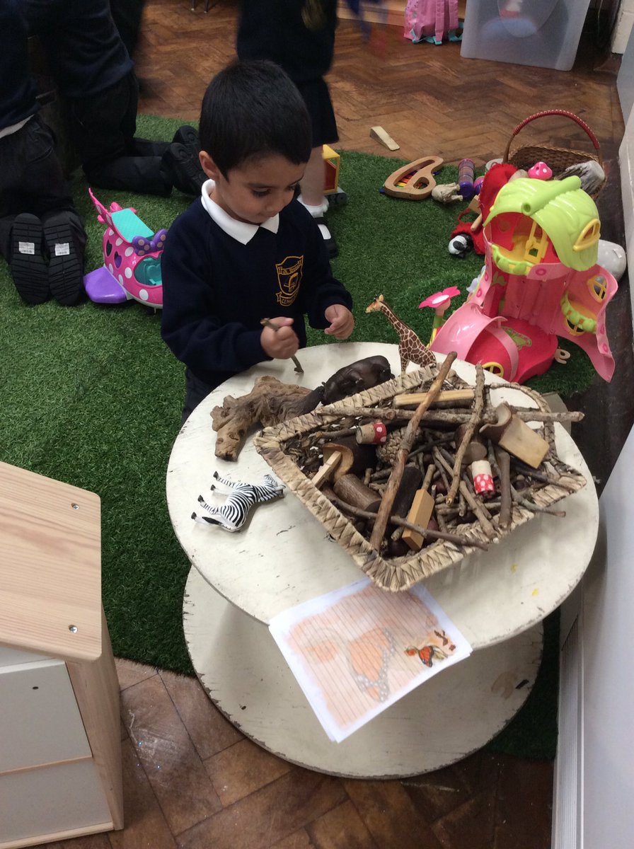 _stbederec_'s tweet photo. We are having a lovely afternoon in Reception 🤩 All the children are enjoying playing with their new friends! 💕 https://t.co/zgirFdjZc8