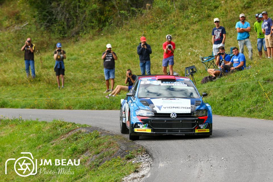 El_Risson's tweet photo. 72° #Rallye du Mont-Blanc #CFR 2020 #FFSA
Classement :
1. @yoannbonato #C3R5 @ChlSport
2. @gilbert_quentin #C3R5 #TMCompetition +10s3
3. @ManuGuigou #Alpine #A110 R-GT +43s
4. @QuentinGiordano #PoloR5 #SarrazinMotorsport +1m30
📸 #JMBeauPhotoMedia https://t.co/2IHJPAmCT6
