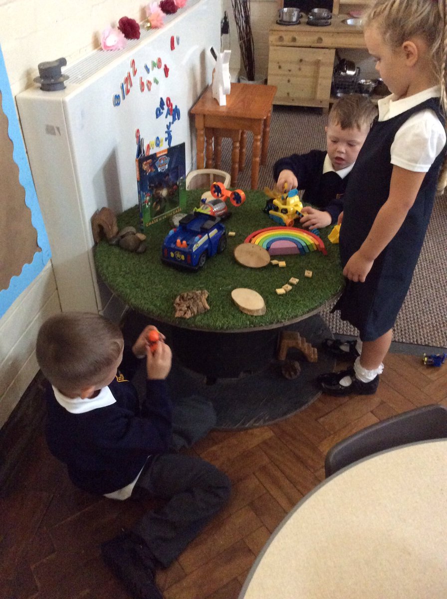 _stbederec_'s tweet photo. We are having a lovely afternoon in Reception 🤩 All the children are enjoying playing with their new friends! 💕 https://t.co/msjSadRuMG