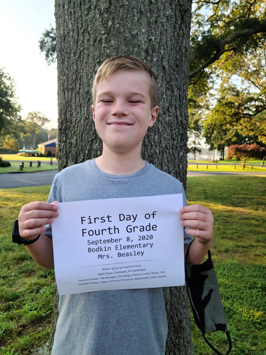 booklvr15's tweet photo. 4th Grade!  @AACountySchools @BodkinAACPS #AACPSBack2Awesome https://t.co/V0mlnFnnM1