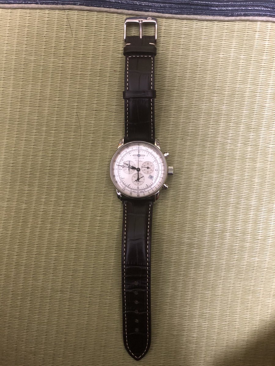 docnamww2's tweet photo. 軍装関係ないけど久々に時計買いましてですね、、なんだなんだ格好いいじゃないか… https://t.co/mycFf9ew6K