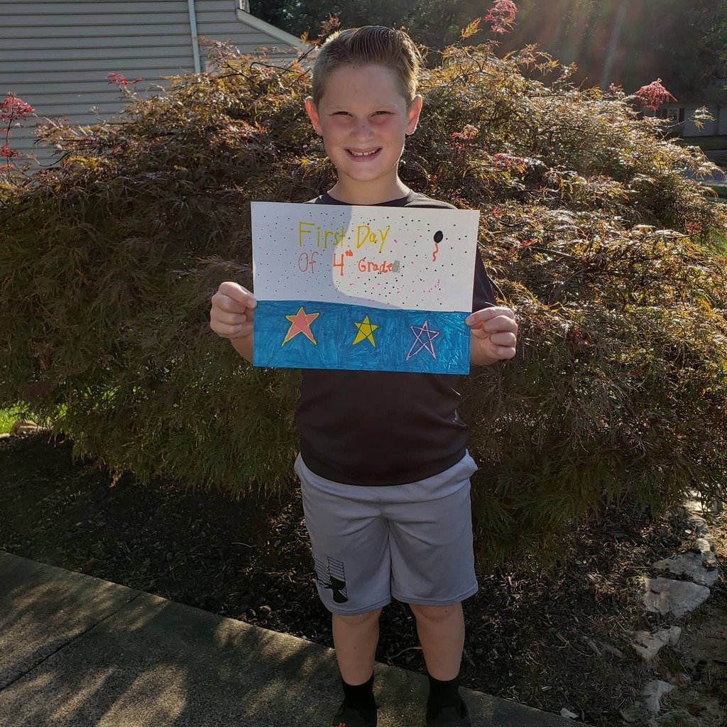 Ax__Jake's tweet image. Time flies! #thebro aka #handsomejesus aka #captaininsano #fourthgrade #pearlbuck instagr.am/p/CE4CedGglpz/