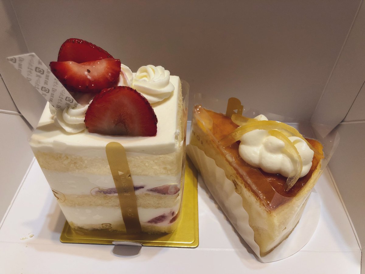 chiyo_PG's tweet photo. 仕切り直しだーーーーー！！！！！！！！！！！配信終わったけどまだ今日は終わってないので全身全霊でポルノグラフィティの21周年を祝うぜ ほんとに幸せをありがとう 俺たちのカーニバルは終わらないぜ～～限界まで～～～ニューオリンズまで～～

#ポルノグラフィティ21周年おめでとう
#pg21st https://t.co/zvBZ1Of5iq