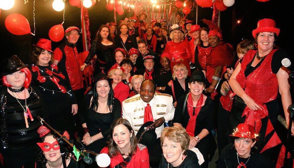 OneVoiceCC's tweet photo. 8 years ago... what incredible memories of the #PrestonGuild 2012 Torchlight procession!! ❤️
Were you there? 🎶🎶🎶
#Guild2012 #Preston #ProudPreston https://t.co/7jyftxFXkv