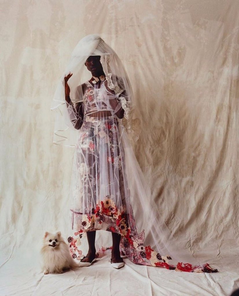 txt_mag's tweet photo. In the newest issue of Vogue Czechoslovakia, @ooooota1 interviews 10 leading designers in Africa, titled: Creativity In Africa ⭐️🚀 
cc: @lisafolawiyo @ORANGECULTURENG @SheKudo https://t.co/qrIhXGDcIl