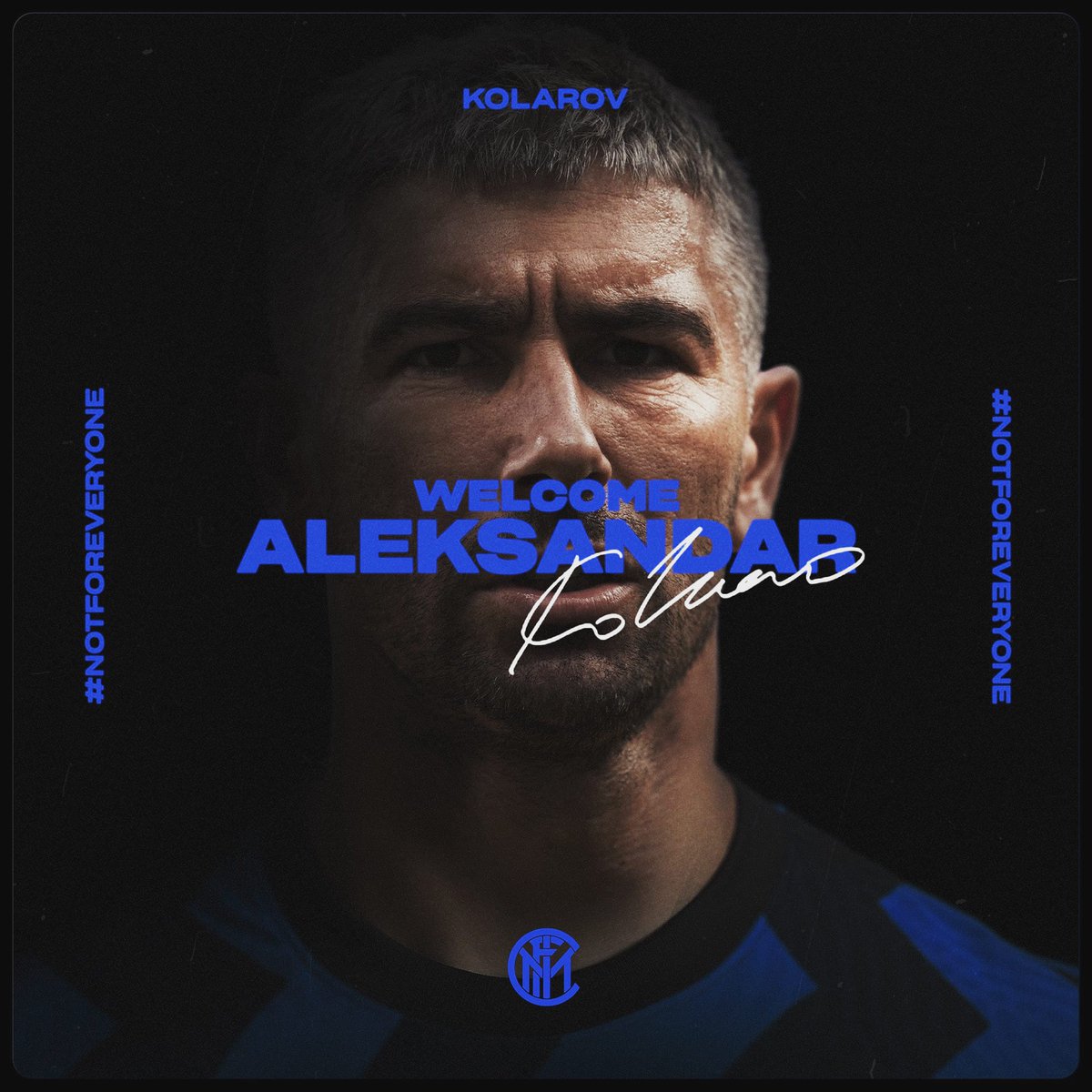bolaparadasport's tweet photo. A Inter de Milão anunciou o Lateral Kolarov. Jogador que atuava na Roma agora é o novo reforço dos Nerrazuri. Foi uma boa contratação? #Kolarov #Inter #InterDeMilao #Internazionale #Nerrazuri #SerieATim (Reprodução 📸: Inter ) https://t.co/8OmM5Vw0mR