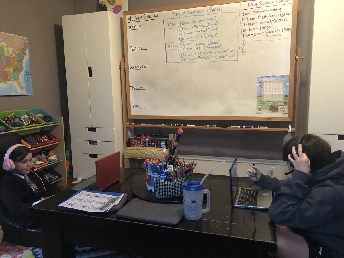 RichterBreinn's tweet photo. First day of virtual school 2020!  #daggmont #fwisd https://t.co/tsEzdlfCHY