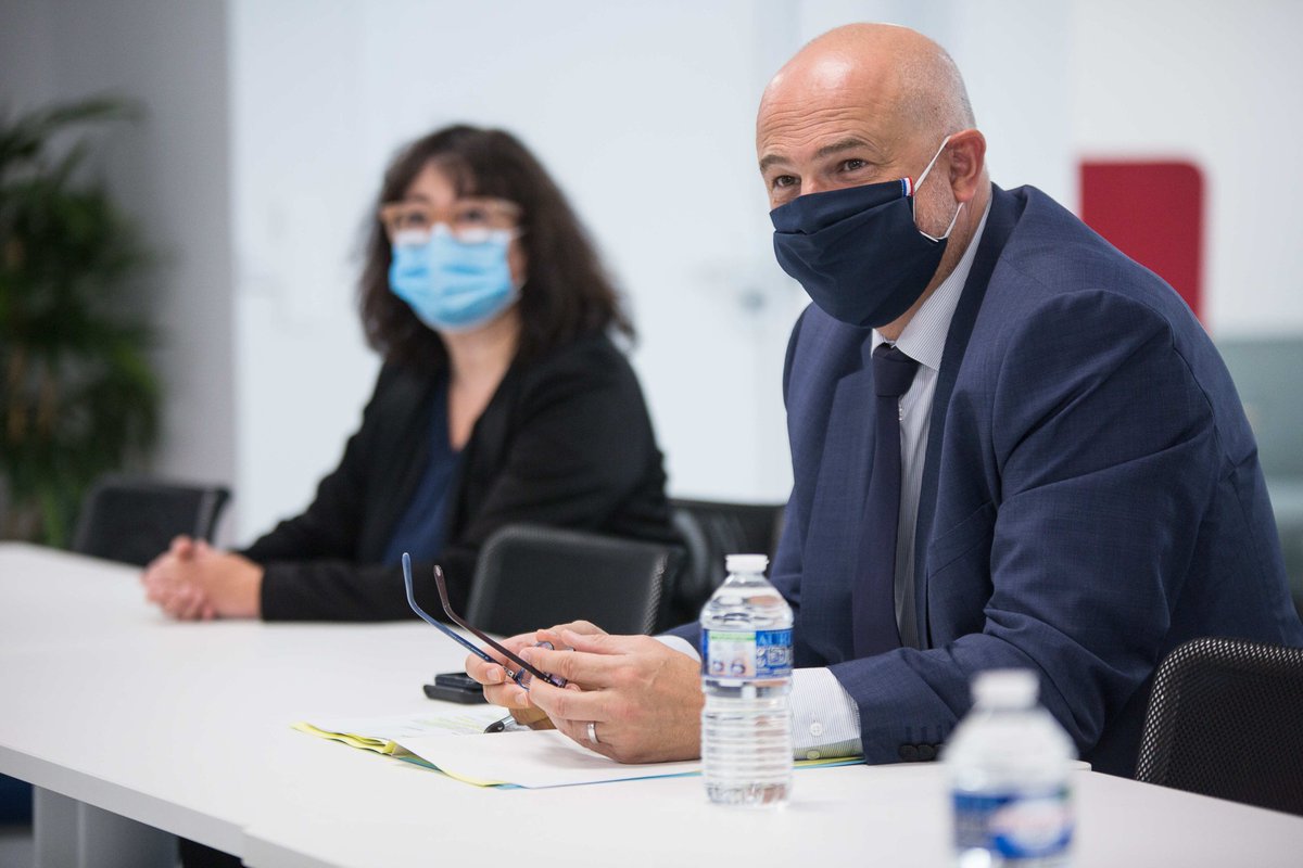 pietraszewski_l's tweet photo. Aux salariés qui se posent la question de revenir au bureau : 
👉Le port systématique du #masque dans les lieux clos vous protège et fait de votre lieu de #travail un lieu sûr et protégé.  #covid19 #RENTREE2020 https://t.co/ihPK6Ln4Lz