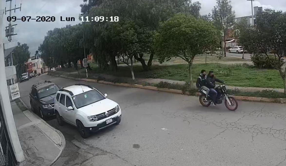 carpmufi's tweet photo. Buenos días!!
Me mandan las fotos de los asaltantes  que se dedican a robar en paseos de Izcalli, para que los conozcan y tengan cuidado de estás personas.
@izcaheroes @HenMex11 @ReinaDe_izcalli @Haparq2 @DmxOficial @malumaa_9 https://t.co/9c9ytHoIQl