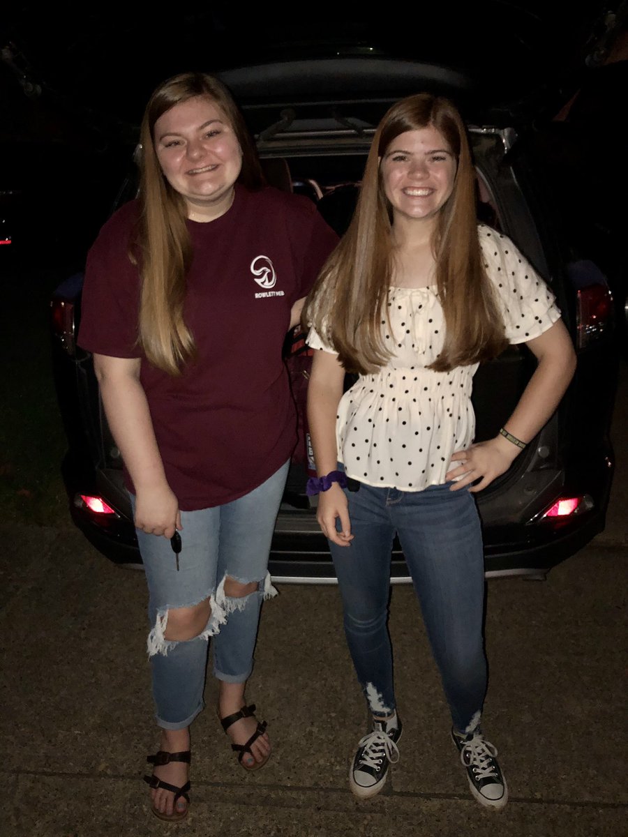 TKWilson20's tweet photo. Back to school they go. Longest spring break ever, right?! Lots of rules in place for their safety, and they are glad to be going back. #sisters #Classof2021 #Classof2024 @Casey_Wilson20 @Charley_Mae20 https://t.co/VZlrJfLS44