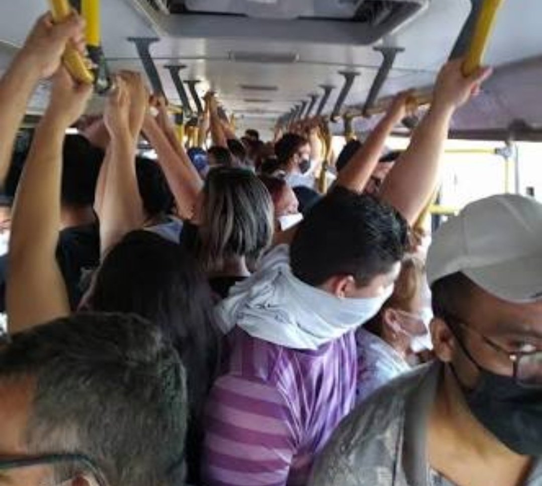reiossenatal's tweet photo. - A passagem que o SETURN quer cobrar: Mais de R$ 6,00
- O ônibus que ela faz eu usar todo dia: https://t.co/ZLw4qLFLMr