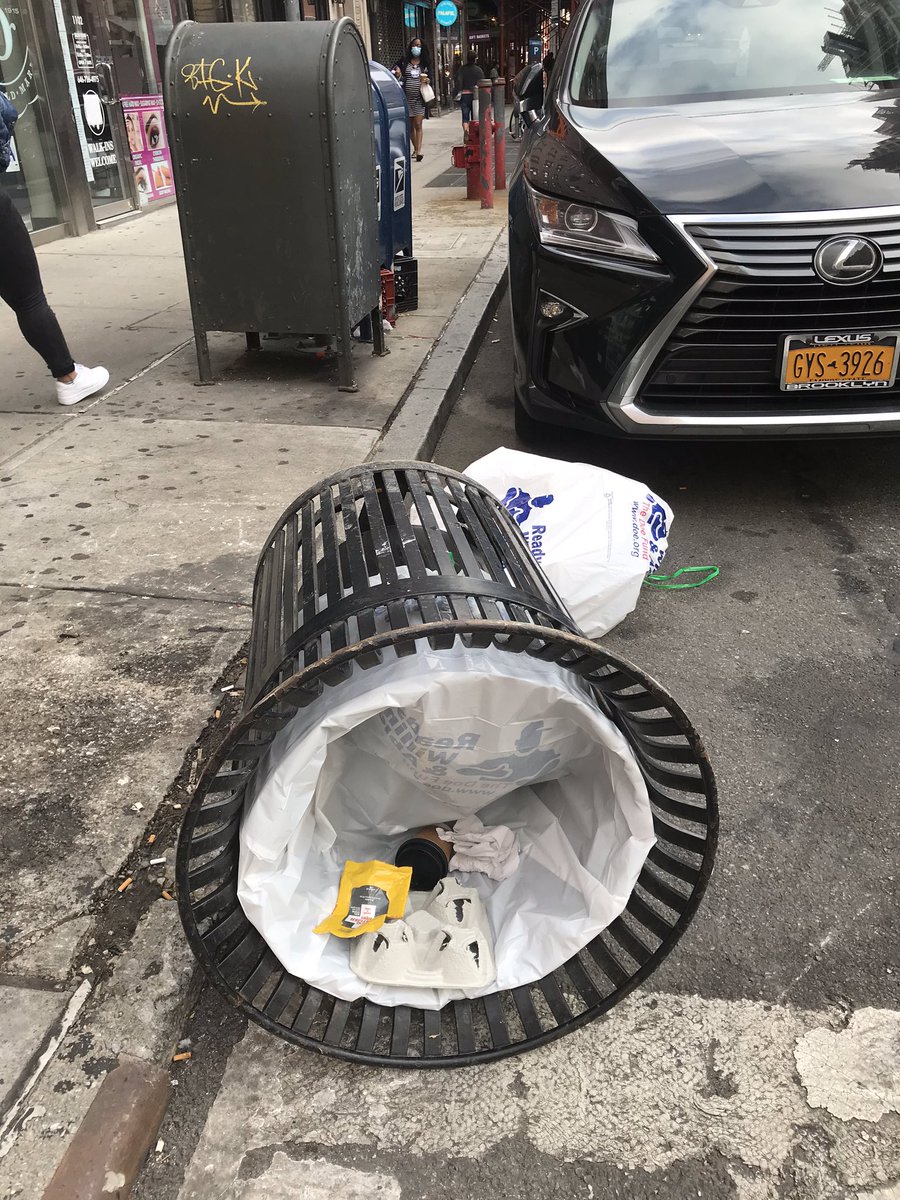 NYCTrashTalk's tweet photo. Thank you @TheDoeFund for keeping the #dirtyuppereastside clean! Someone is vandalizing your work on 77th and Lexington over and over. Can we figure out who? Any security cam footage? @KeithPowersNYC @NYPD19Pct @CB8M @BenKallos #LITTERacyProject https://t.co/UhMrYXQHLw