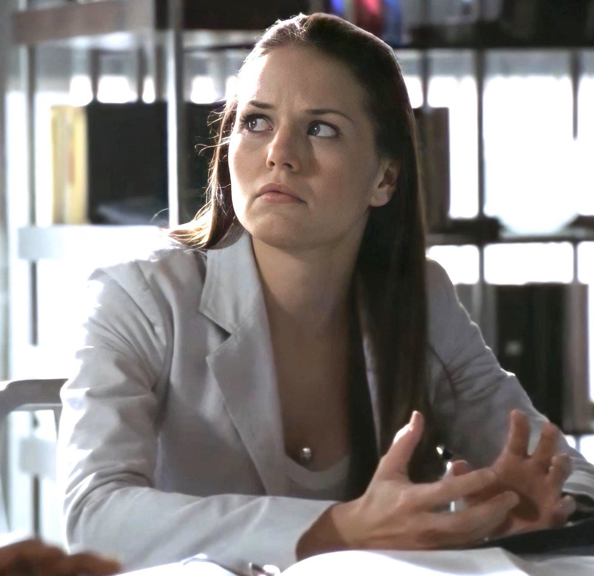 MissionJMo's tweet photo. Itβs tuesday, I like you. β€οΈ @jenmorrisonlive #JenniferMorrison #JenMorrison #JenniferMarieMorrison #JMo #AllisonCameronTuesdayDay
#AllisonCameron #DrHouse #DrHouseMD #FinallyFirstItalianConWithJen #OperationJMo #ItalianConventionWithJen #ItalianConvention #ItalianFans https://t.co/54qhYIhVXS