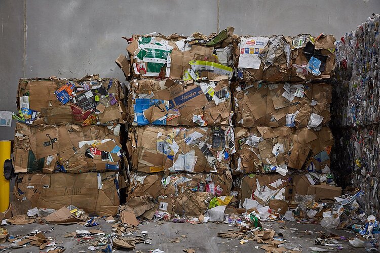 rapidgrowth's tweet photo. How West Michigan's #trash has changed in quarantine. Featuring @KentCountyMI. #recycling #covid19 #imgcovid19 https://t.co/IwREj8oGl6 https://t.co/0klPw9yEhO