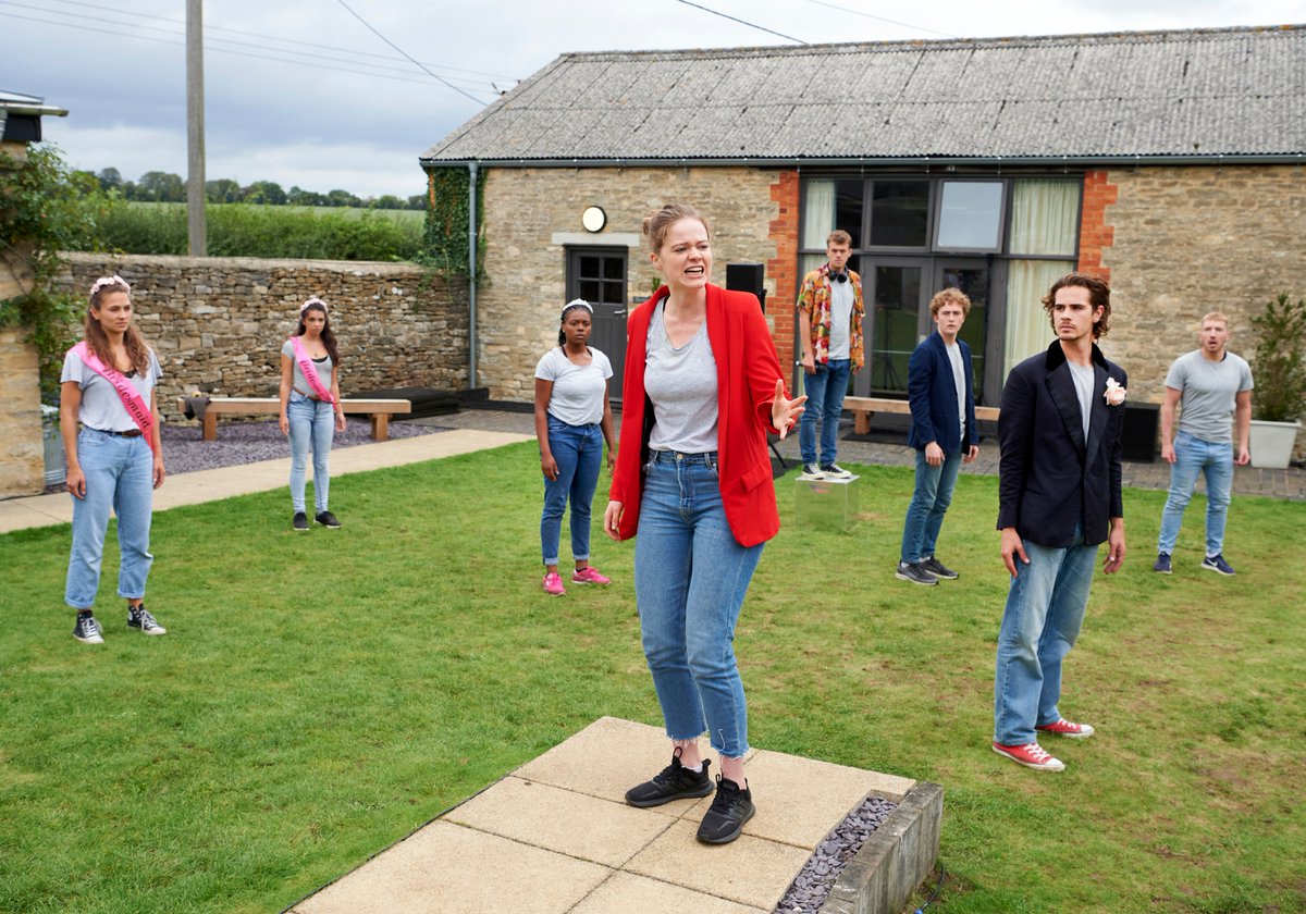Last week our graduating One Year Acting Course students presented The Wedding, a socially-distanced performance in the Oxford School of Drama gardens. 
 
The guests gather. The vows are made. The champagne glasses are raised. Something’s not right.